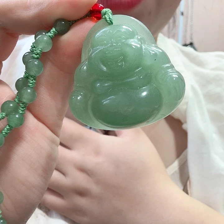 石英质玉未镶嵌颈饰