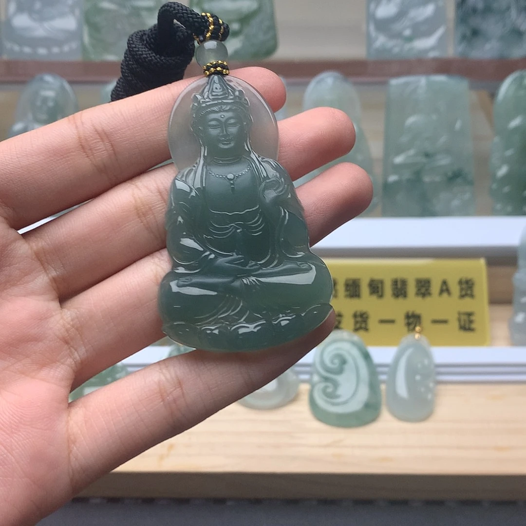 人***消翡翠未镶嵌颈饰观音