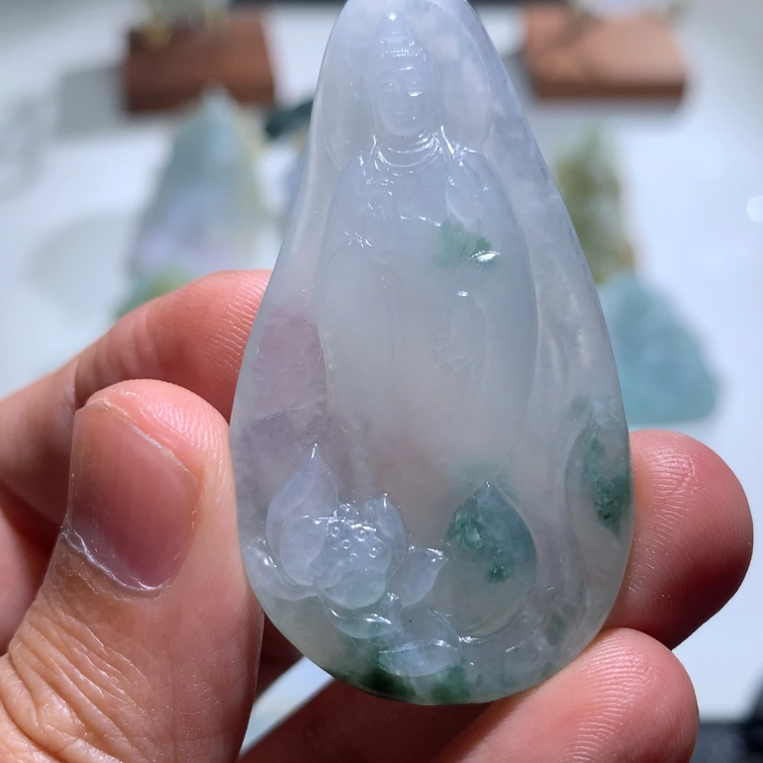 定制翡翠未镶嵌挂件