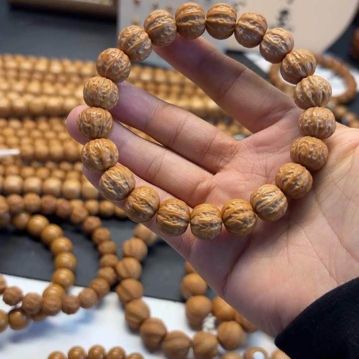 吊坠猴头核桃京八愣