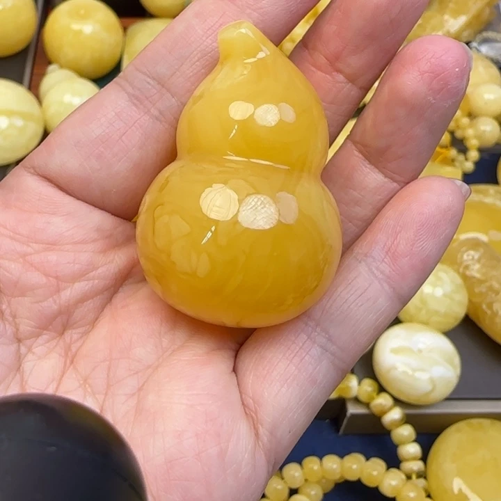 未镶嵌颈饰蜜蜡大****）天然蜜蜡