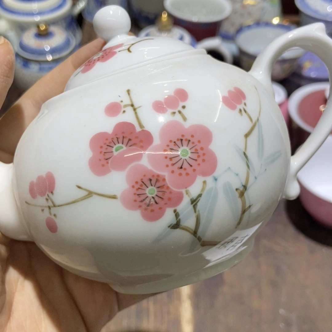 用***8陶瓷艺术品的制作
