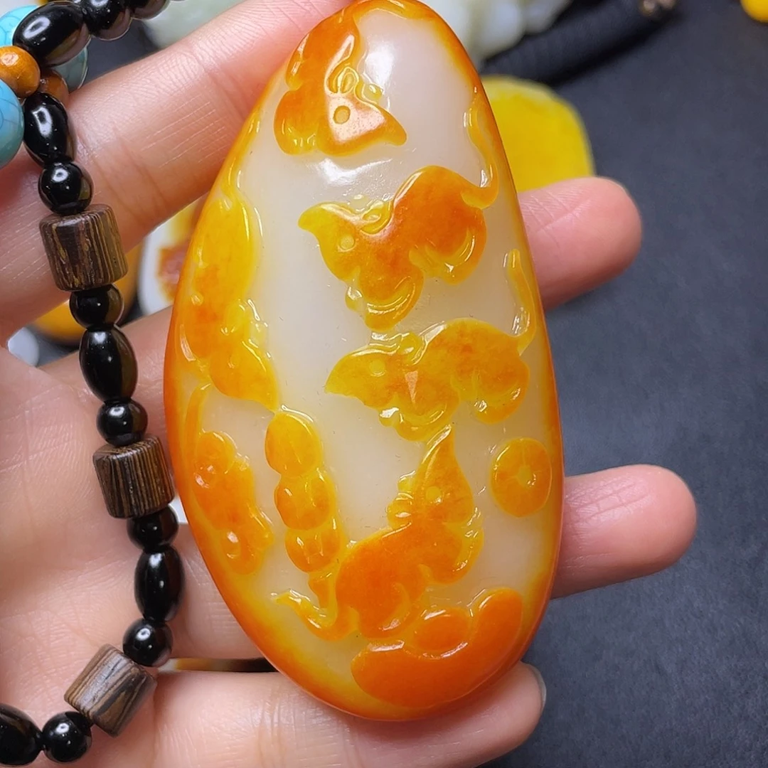 A***水和田玉未镶嵌挂件