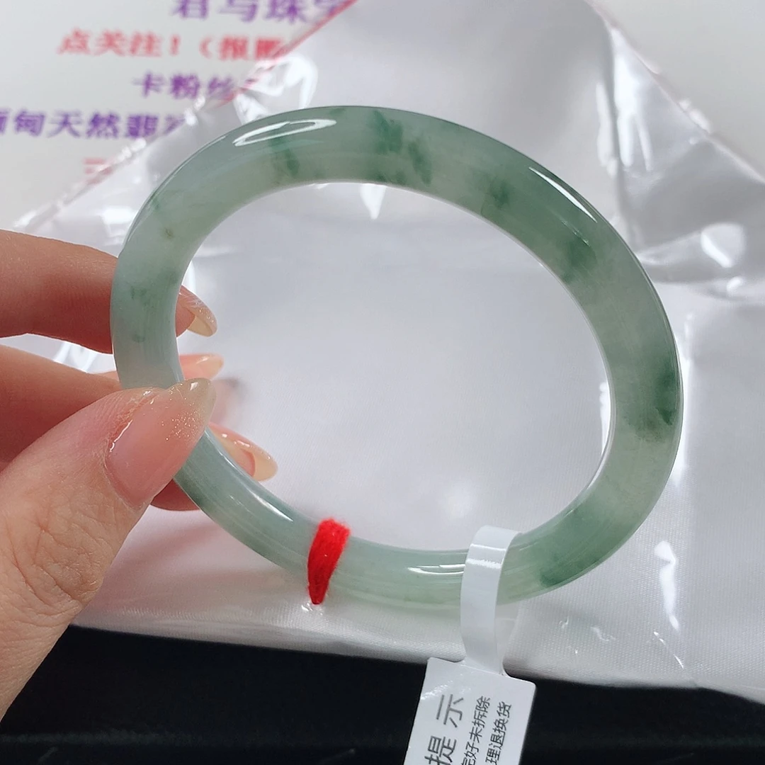 翡翠手镯未镶嵌 圆条①⑥⑧
