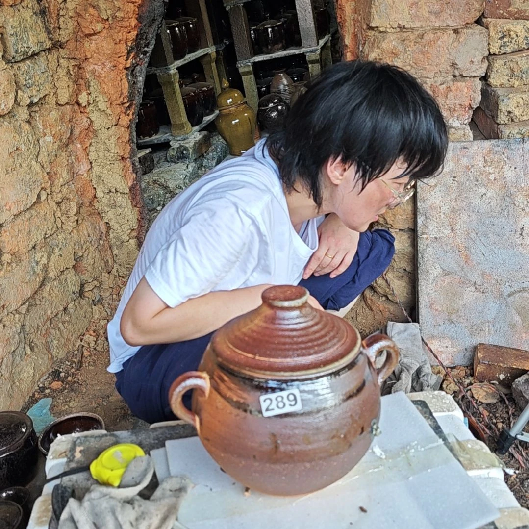 你***天瓷片289刷锅手工拉皮柴火烧制