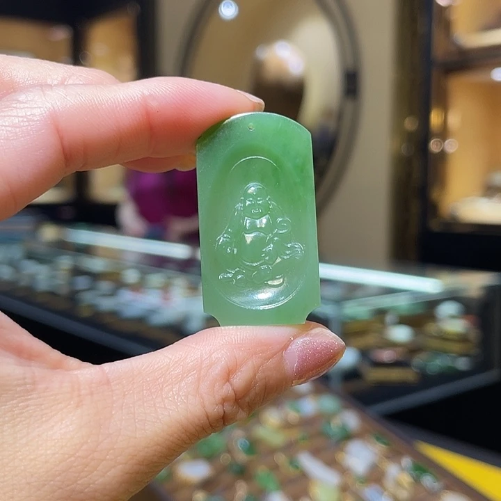 颈饰未镶嵌和田玉佛牌