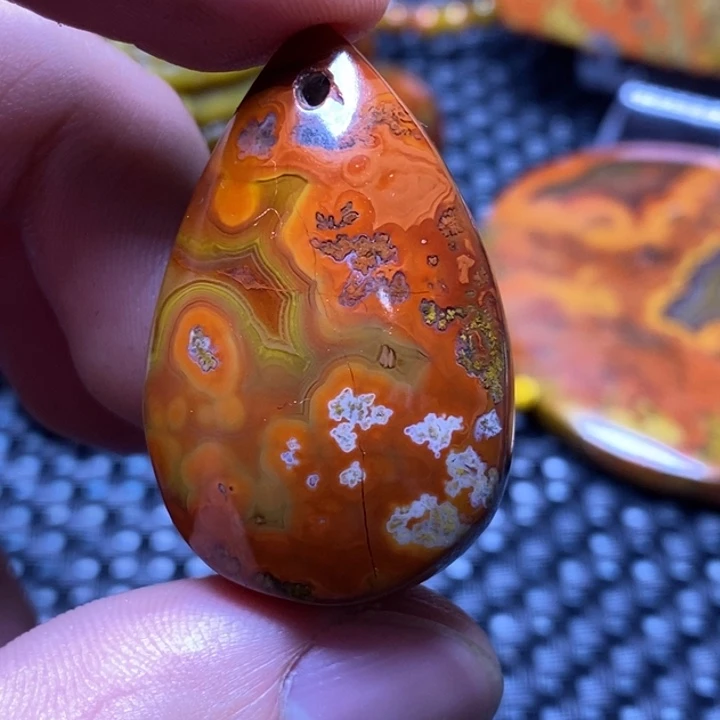 玛瑙/玉髓颈饰未镶嵌