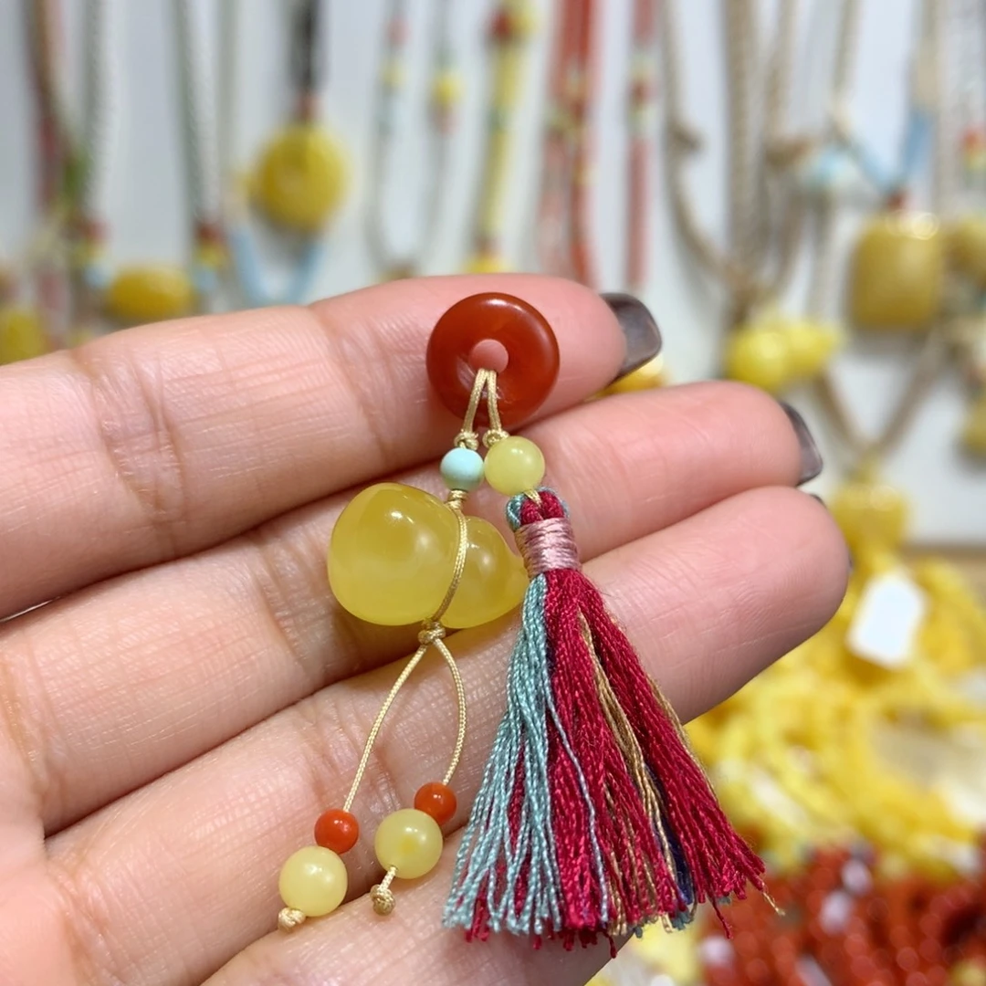 蜜蜡未镶嵌裸石配饰