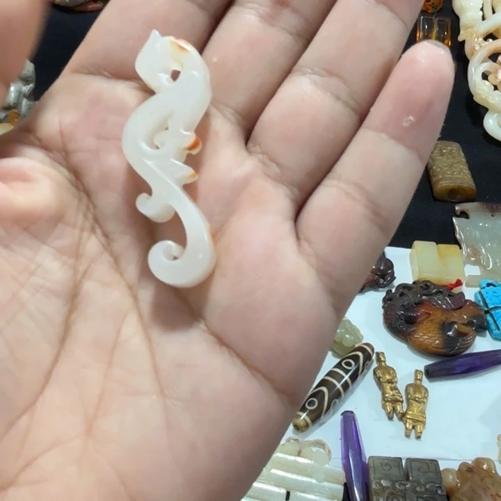 六***少摆件瓷玉11111111111