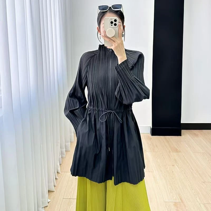 秋上新长袖风衣外套简约大气风衣大衣时尚简约百搭三宅褶皱女装