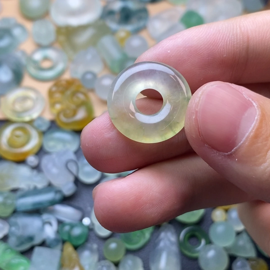 定制翡翠未镶嵌阿***丶挂件