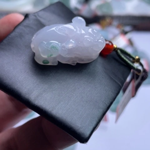 翡翠颈饰未镶嵌永*挂件