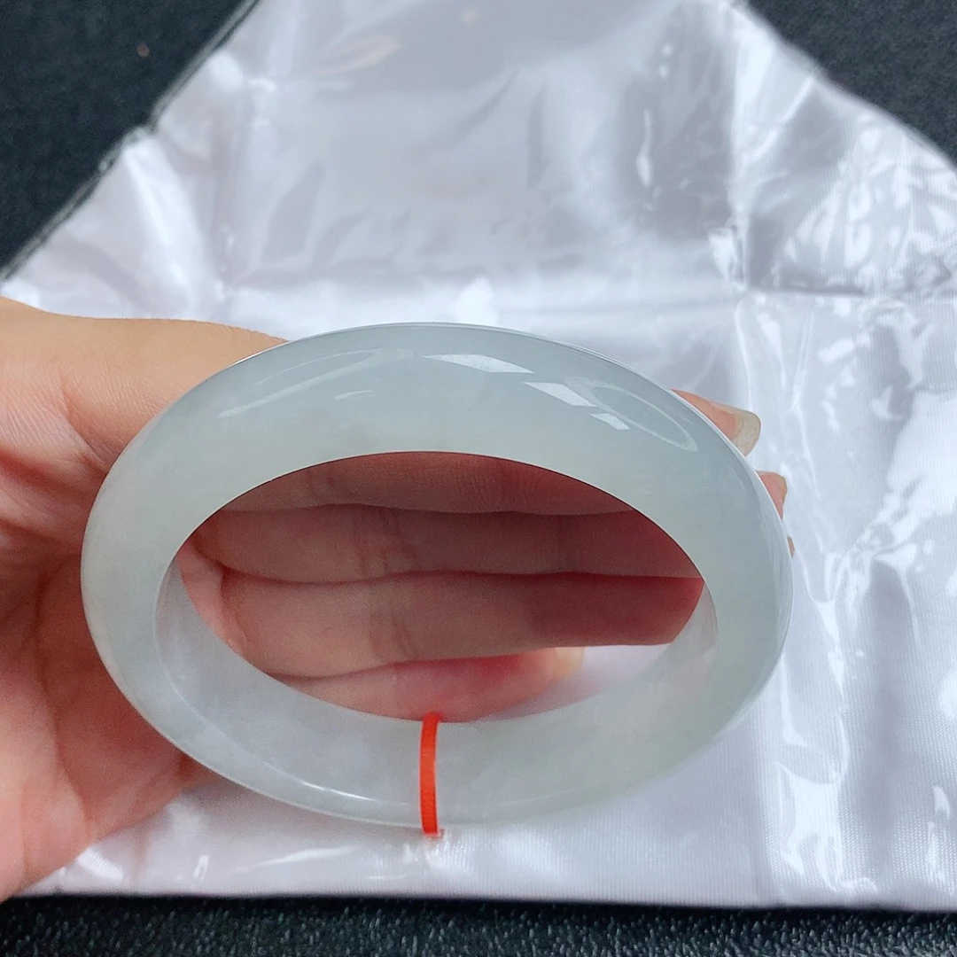 【闪购商品】未镶嵌手镯翡翠，56