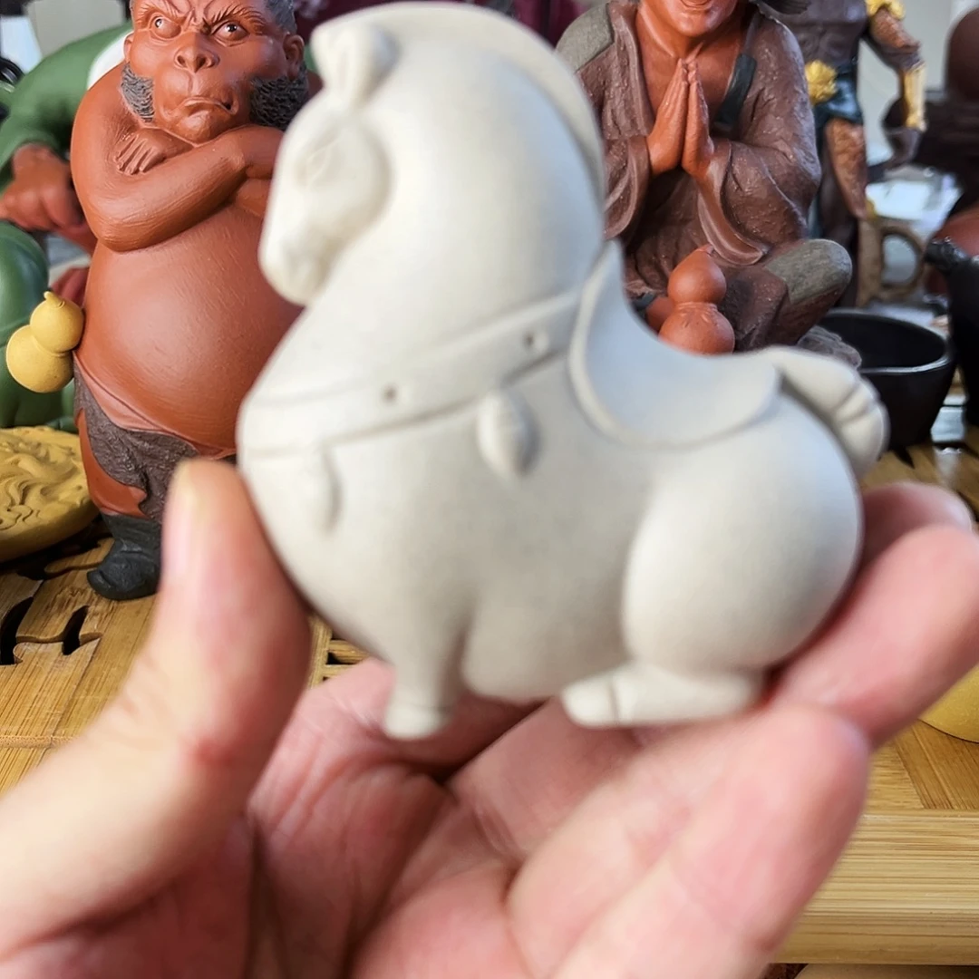 紫砂茶宠唐马白色茶宠