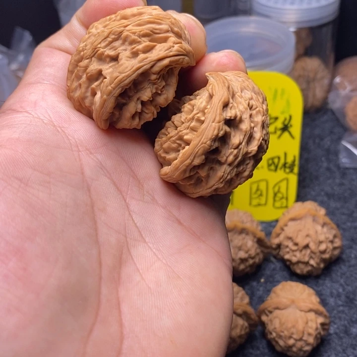 【闪购商品】吊坠文玩核桃44蛇头