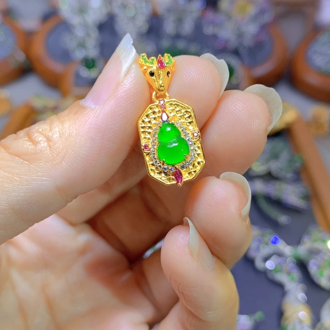 翡翠颈饰银S925镶嵌天然翡翠