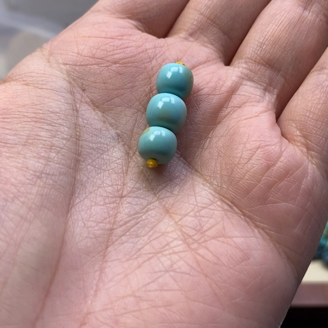 以***心绿松石未镶嵌珠宝半成品