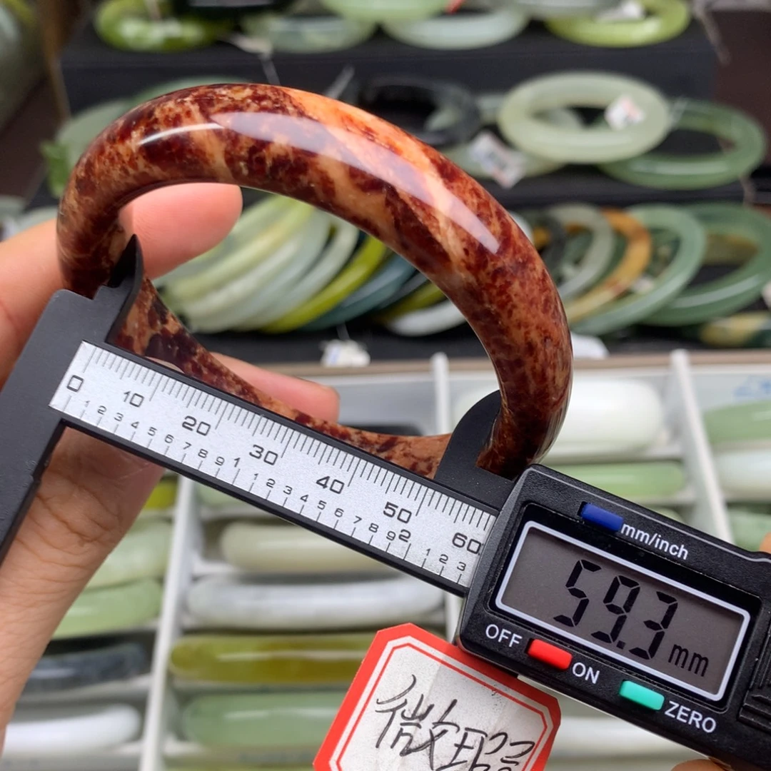 未镶嵌蛇纹石玉手镯644