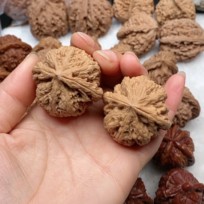 【闪购商品】吊坠文玩核桃光****宏粗筋