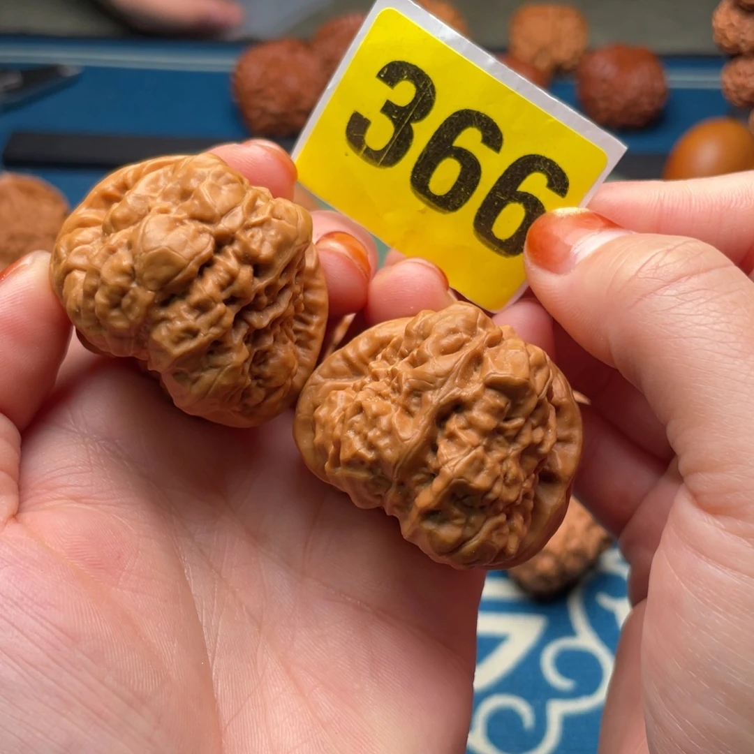 文玩核桃吊坠41蛤蟆头366号