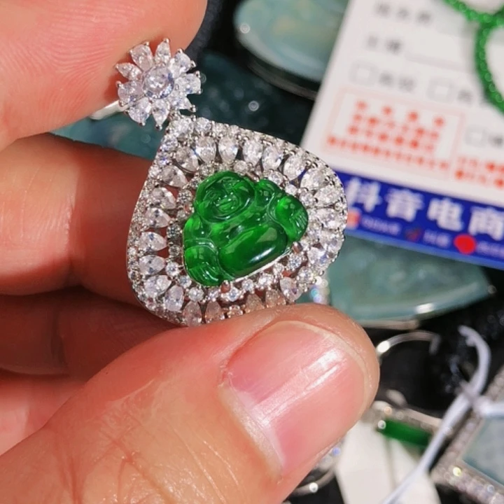 翡翠颈饰未镶嵌4，