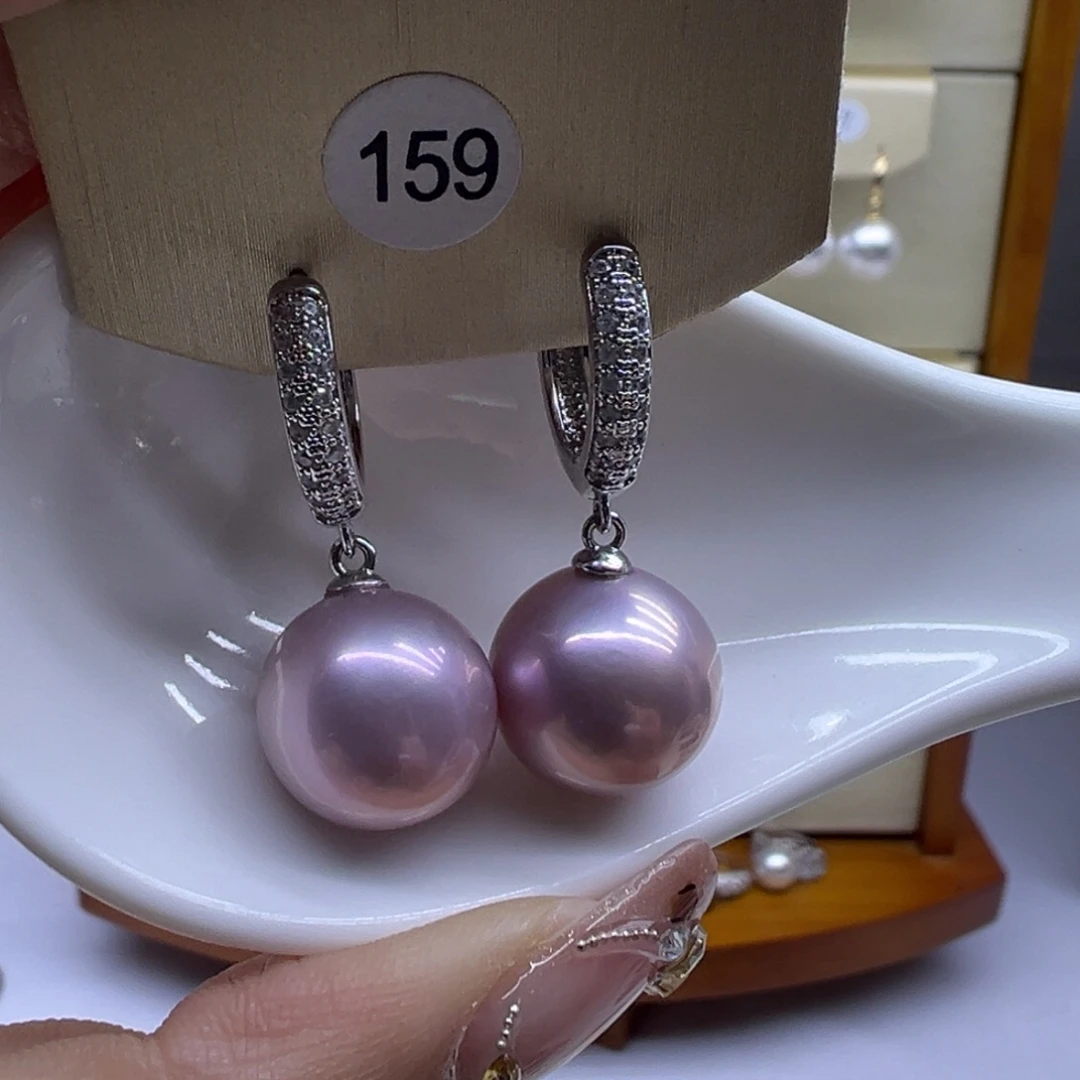 淡水珍珠耳饰未镶嵌