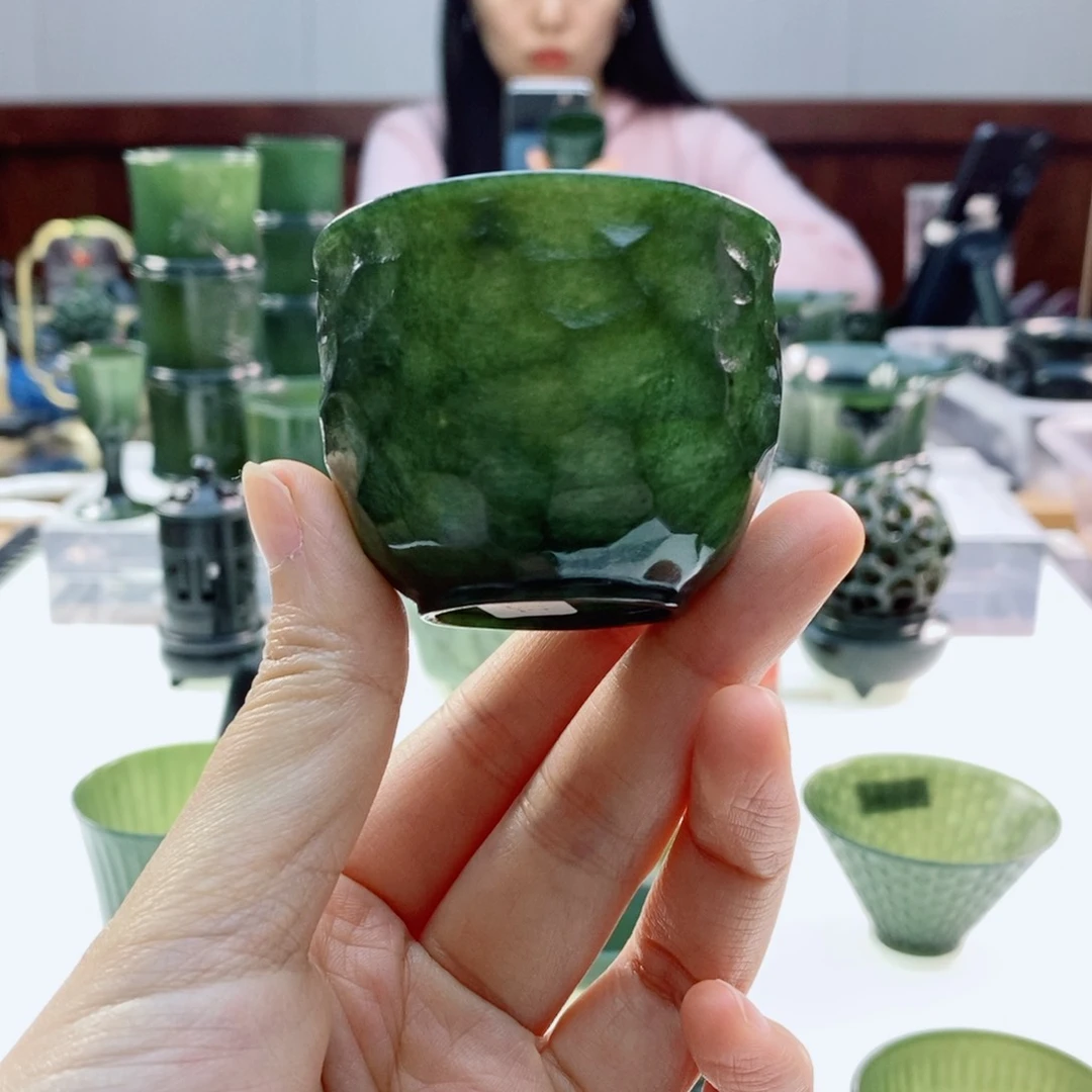 未镶嵌和田玉摆件