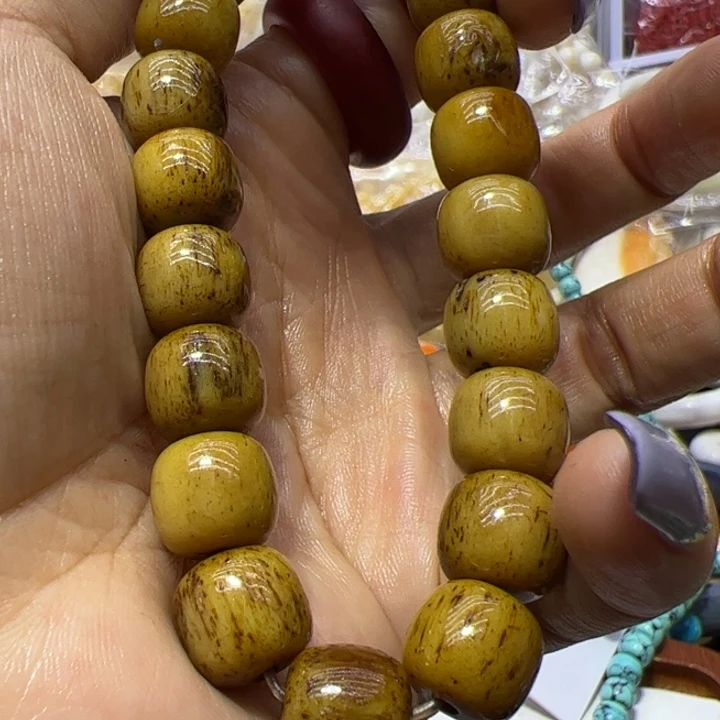 大果紫檀（缅甸花梨）1.2老灵手串