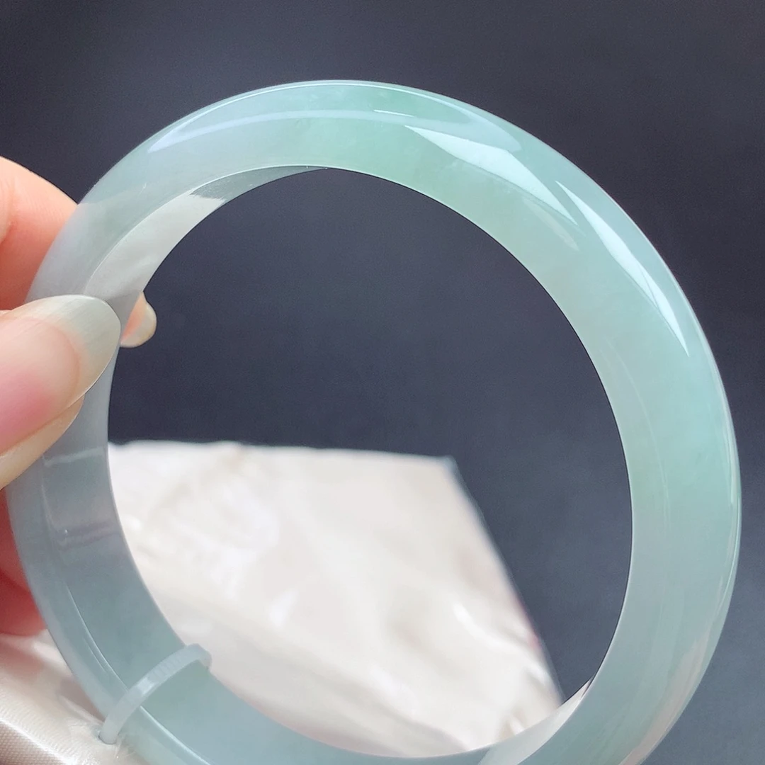 翡翠未镶嵌手镯62.5圈口