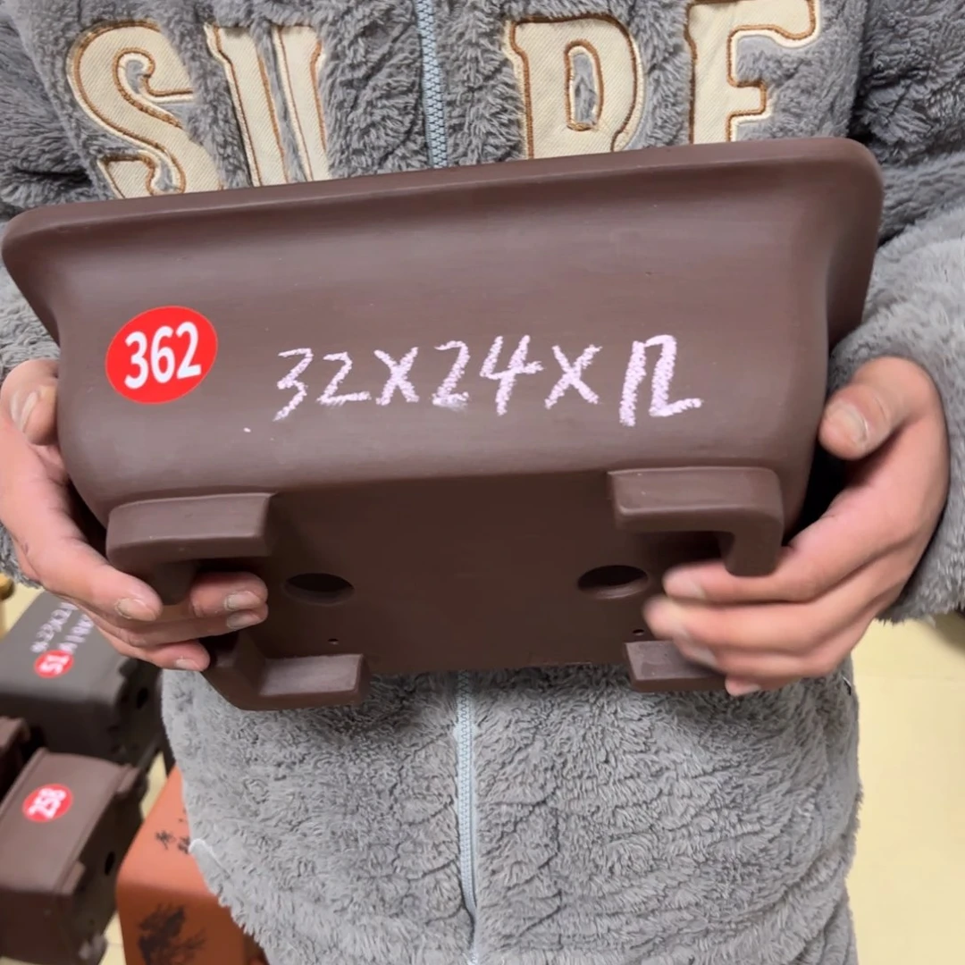 紫砂花盆呜呜呜呜