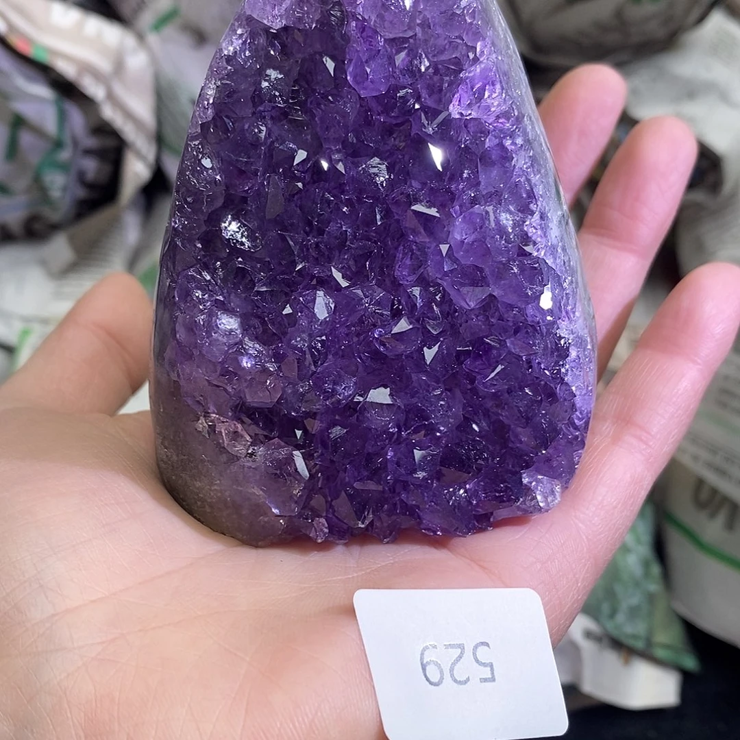 紫晶未镶嵌大型摆件（非配饰）