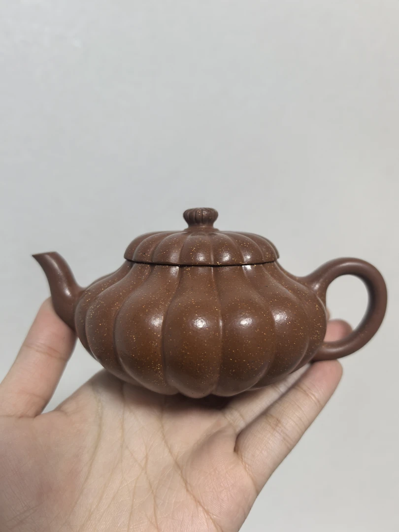 宜兴黄龙山原矿浆坡筋纹器紫砂壶