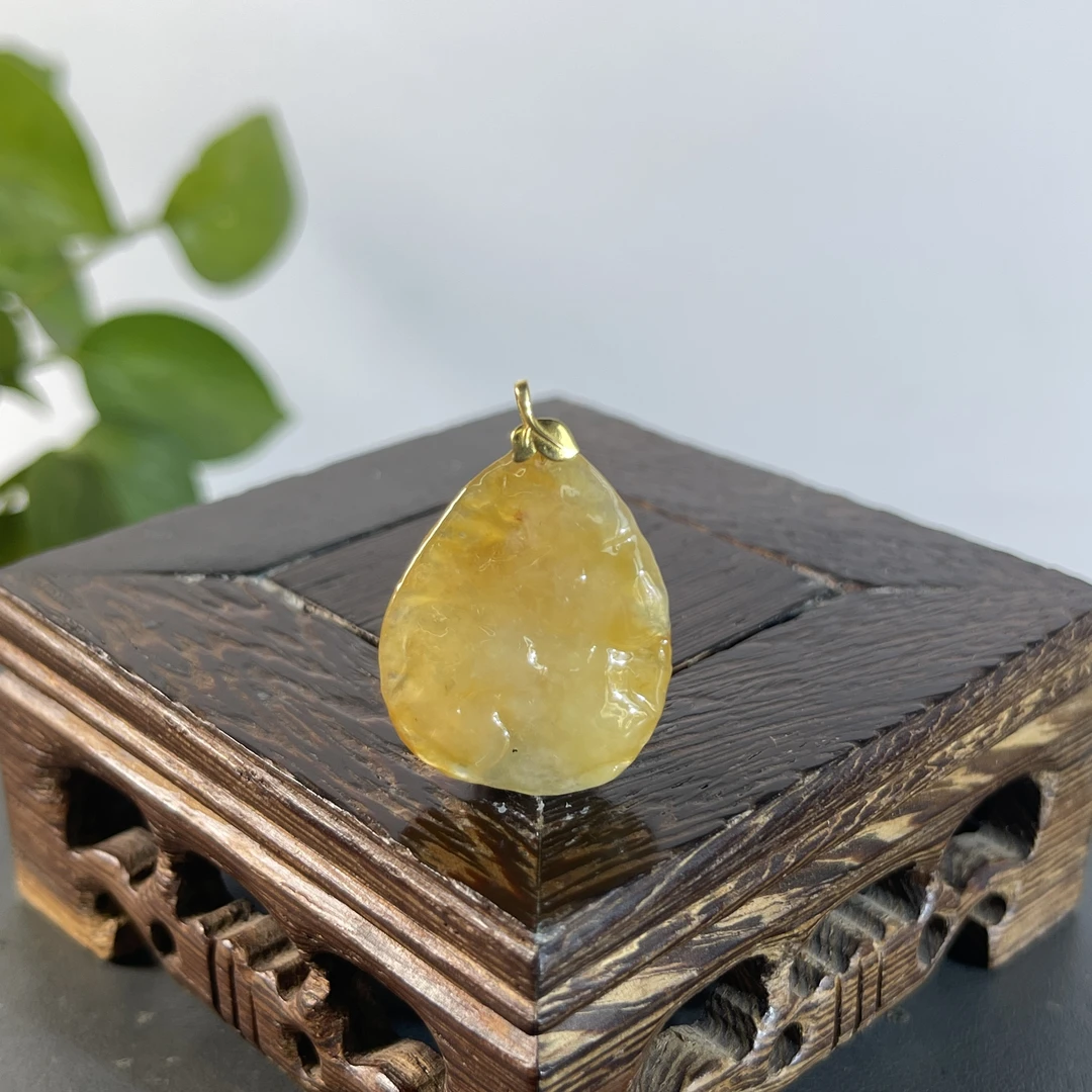 JCA22-67 18K扣头精品天然翡翠A货原石吊坠