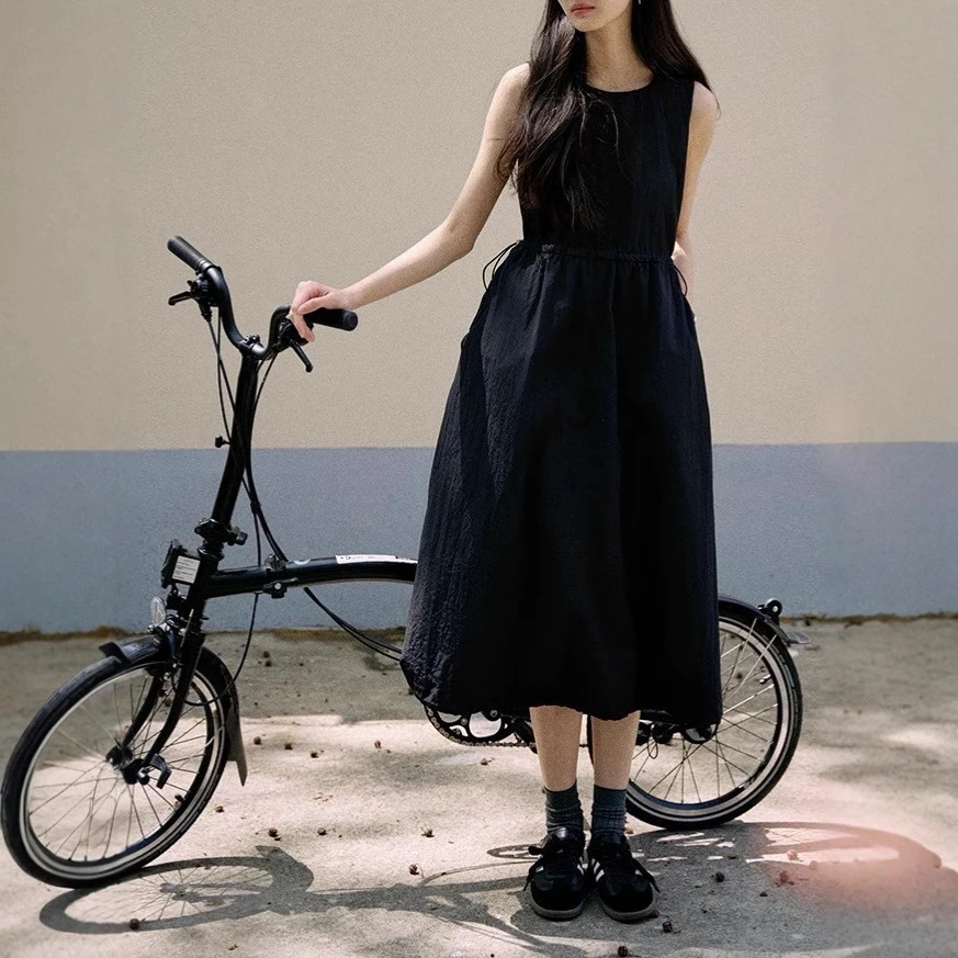 背心式机能感连衣裙女黑色收腰半裙子显瘦气质高腰夏季复古法式