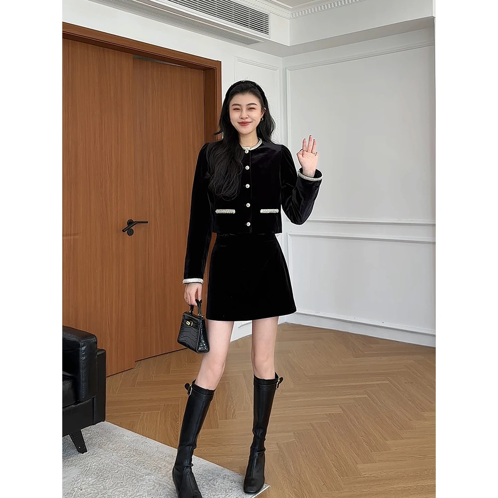 张阿星【悄然心动】法式小香风赫本丝绒黑色羽绒外套+A字半裙套装