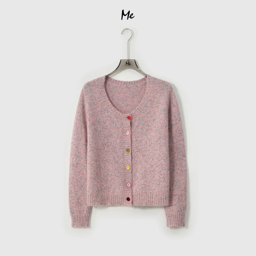 ME【彩虹豆】劝退绵羊毛混纺植绒彩扣圆领女士简约长袖毛衣MEQA2579