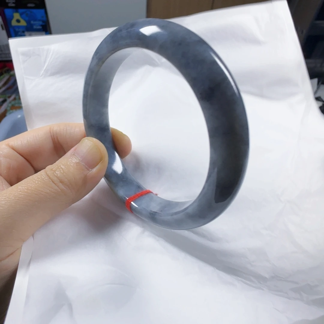 翡翠手镯未镶嵌A****锤有小纹洒金特价漏漏