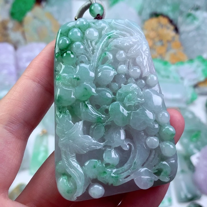 吊坠(不含链)未镶嵌翡翠