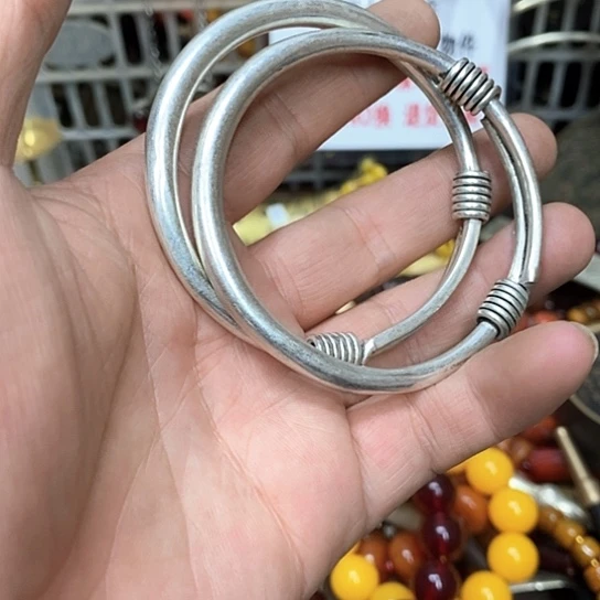 王***一铜器工艺品有限公司