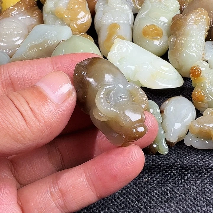 蓝***翔和田玉未镶嵌吊坠(不含链)