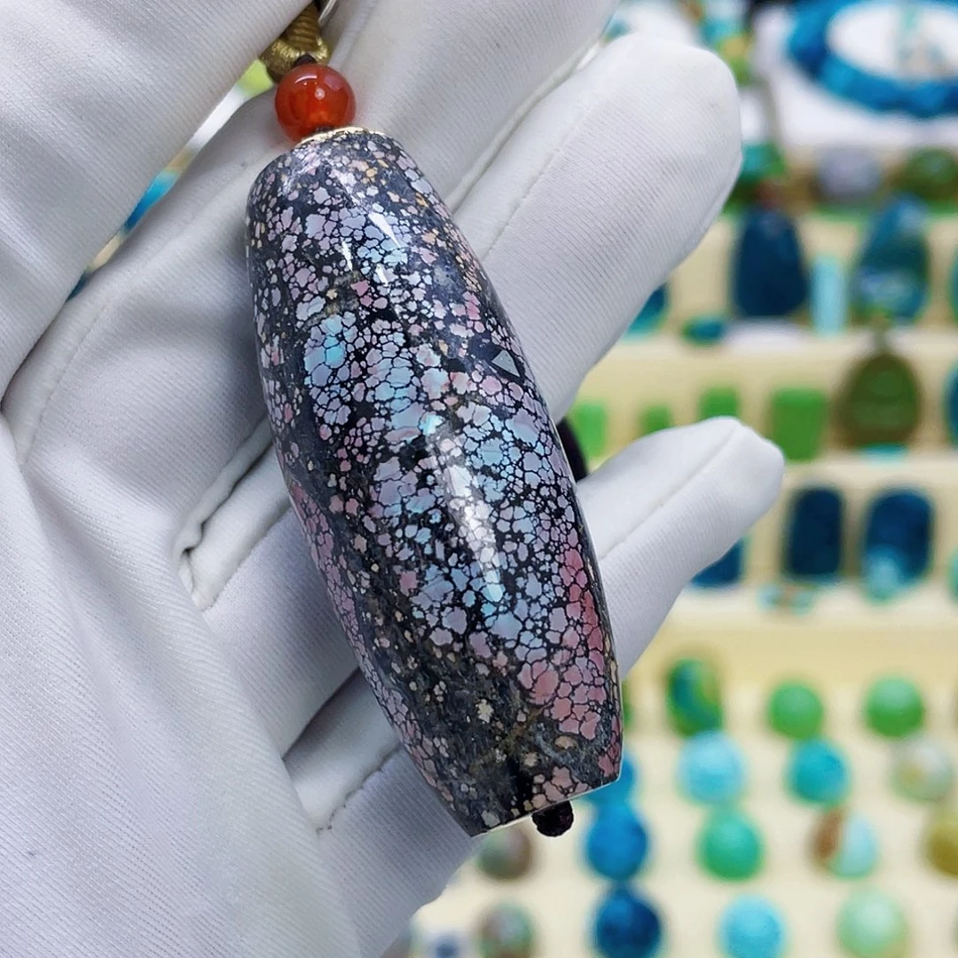 绿松石未镶嵌颈饰