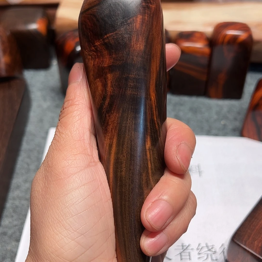 交趾黄檀（大红酸枝）秋*秋