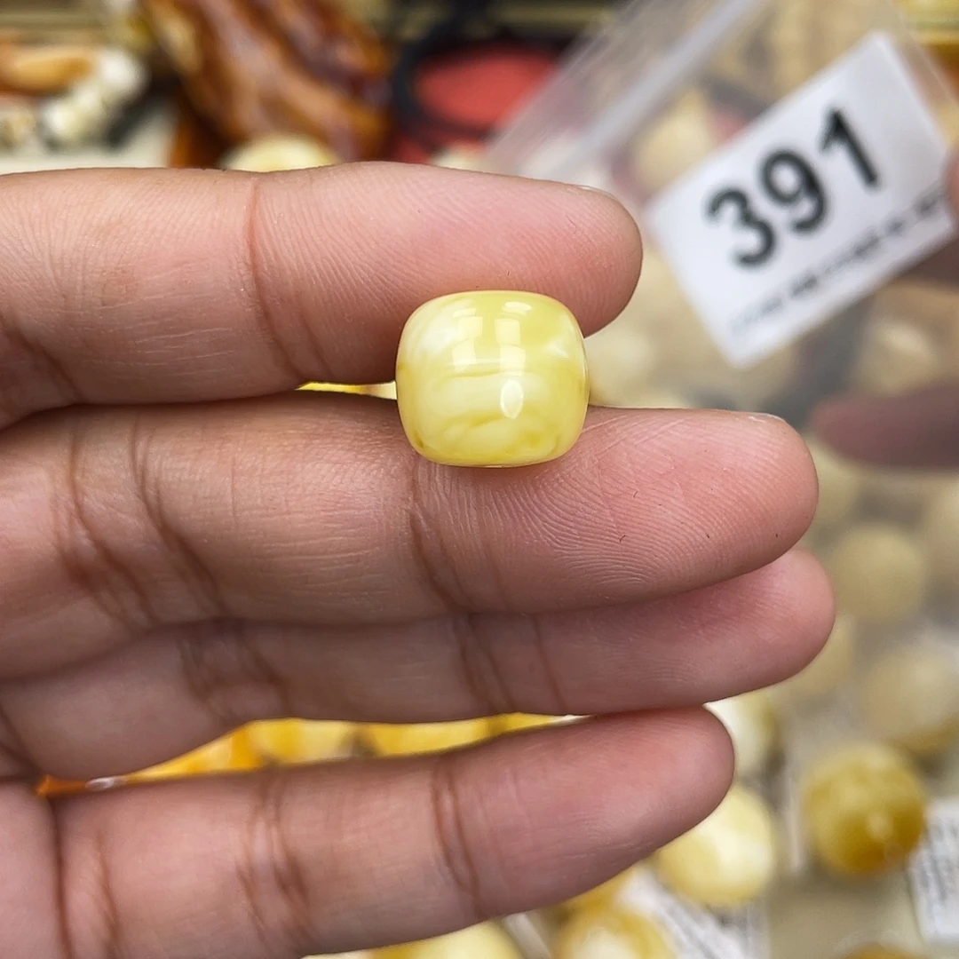 蜜蜡未镶嵌珠宝奇石12.7