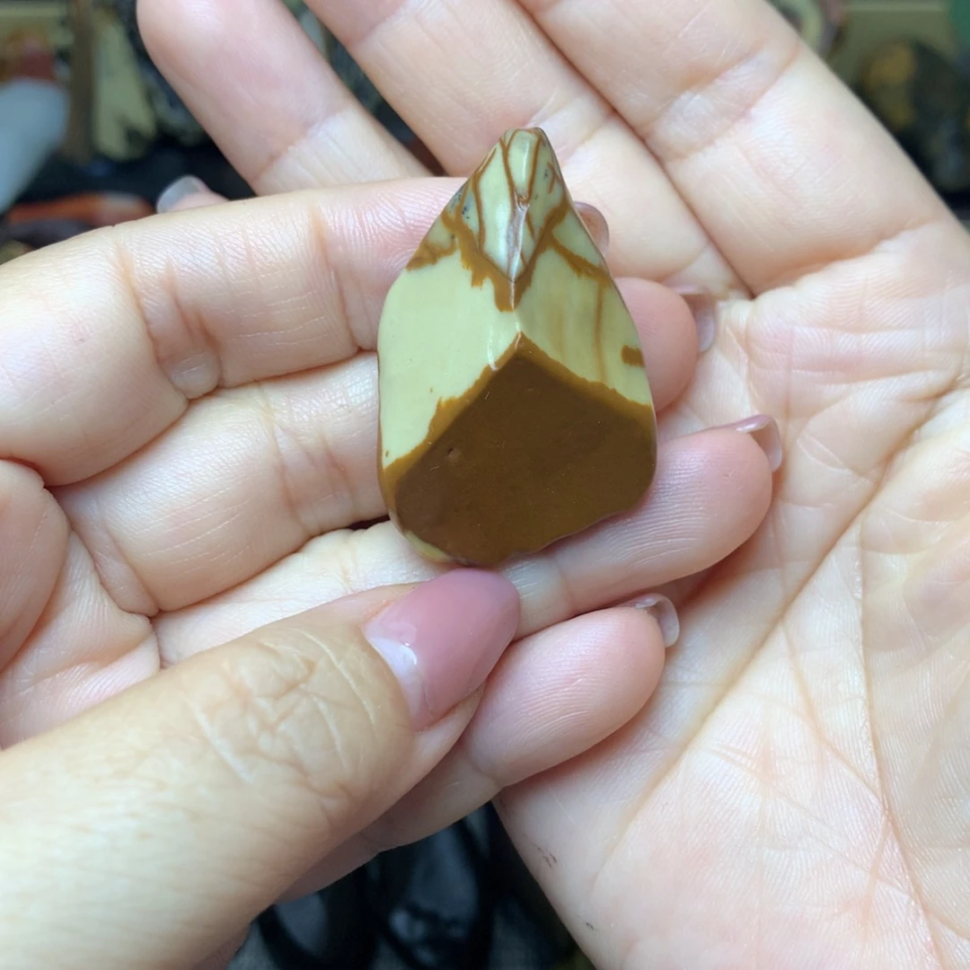 5677898753467898654456