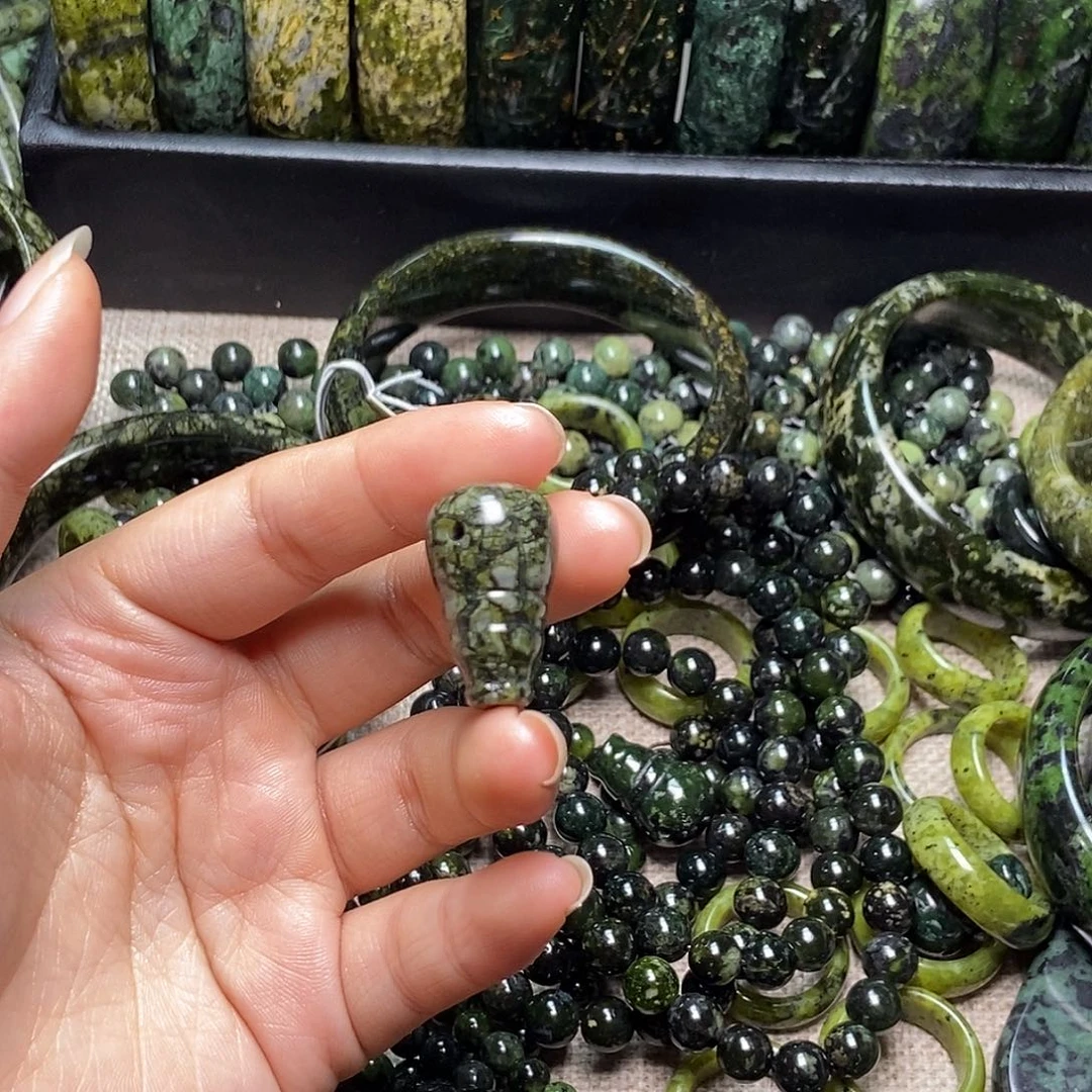 望***蛇纹石玉未镶嵌药王石手镯