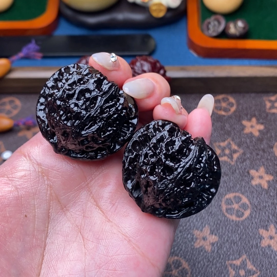 文玩核桃吊坠38+宫灯