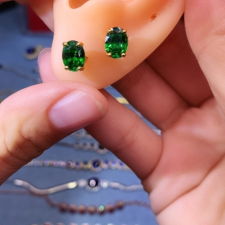 透辉石耳钉银S925镶嵌