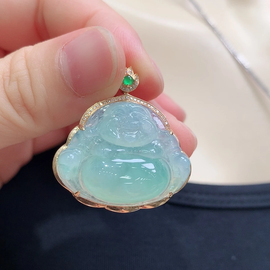 颈饰18K金镶嵌翡翠佛公