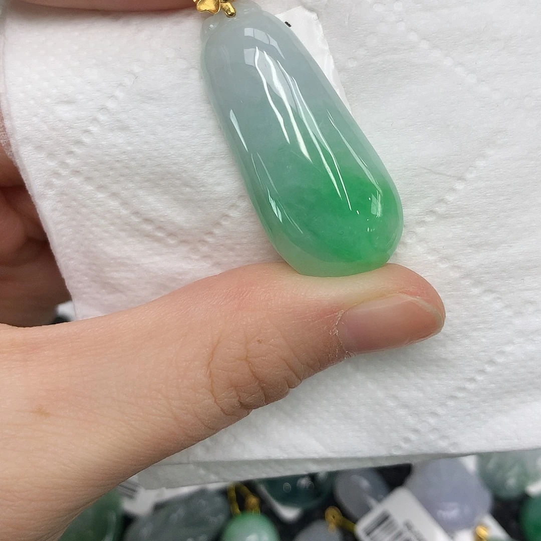 翡翠18K金镶嵌颈饰1346789988