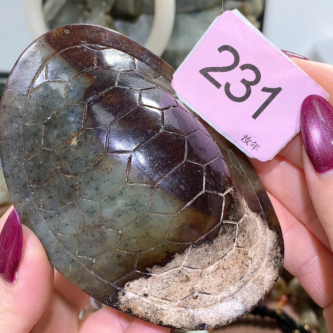 和田玉未镶嵌颈饰黄****）